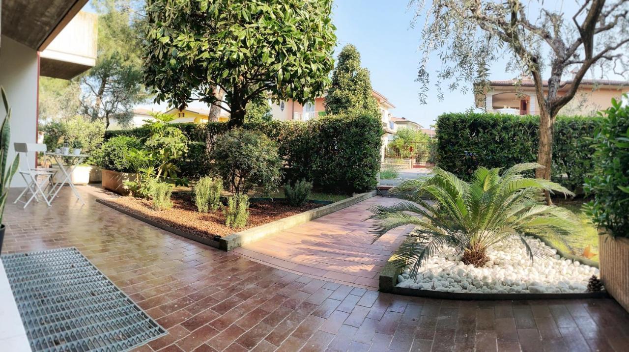 Appartamento Casa Emilia Sirmione Exterior photo